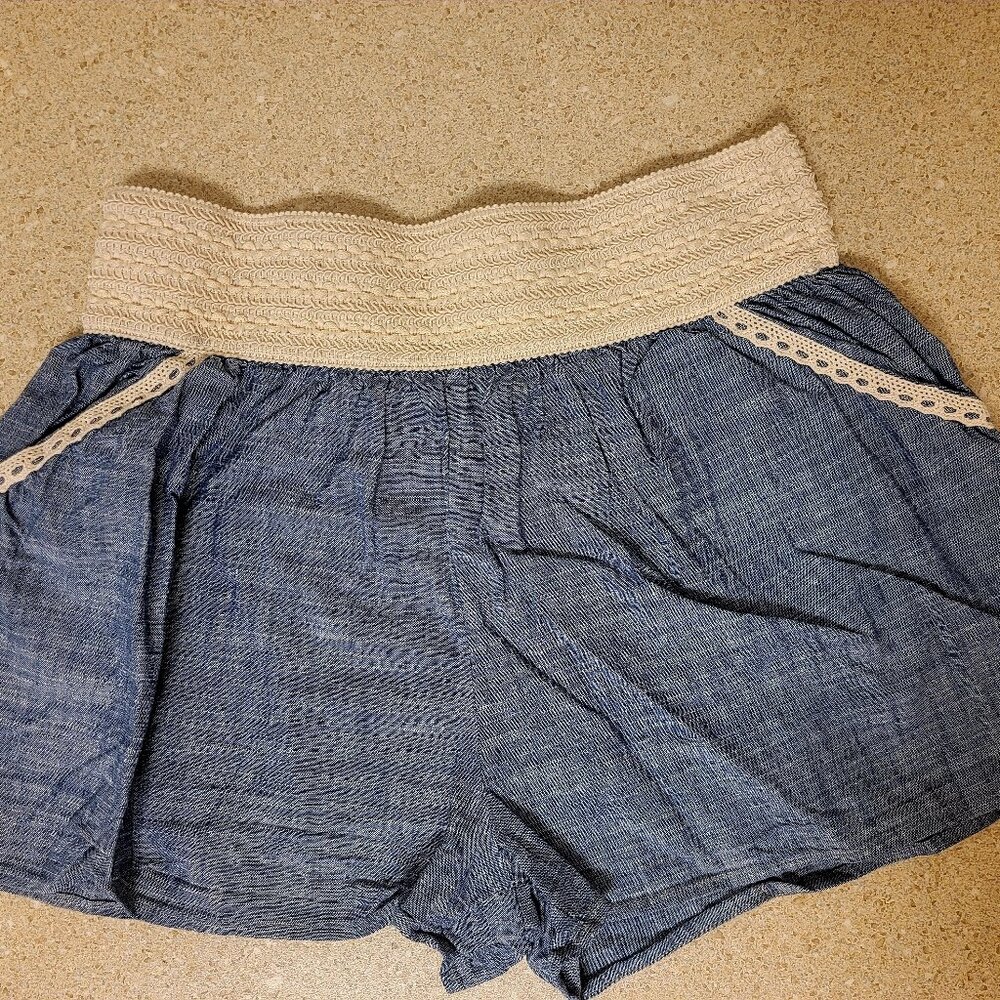 NWOT 22nd Comfy Shorts